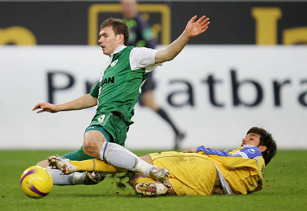 2场胜利 2场胜利