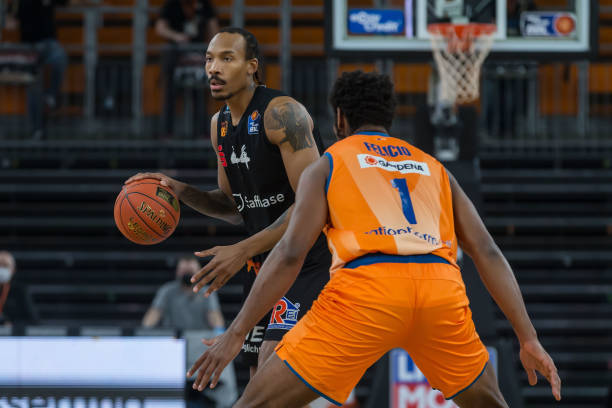 让青训成果 让青训成果